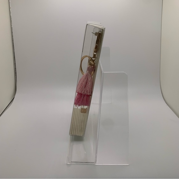 Modern Expressions Letter “K” Keychain - Picture 6 of 13